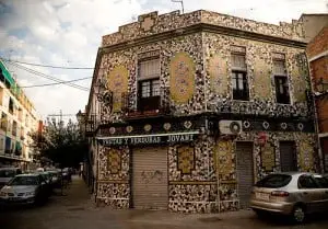 Monuments on the street of Valencia (street art)