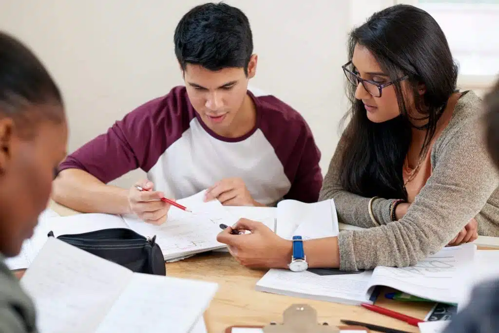 Preparazione PCE – Programmi di Accesso Universitario per Studiare una Laurea in Spagna 2